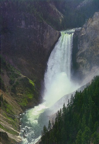 cascata.jpg (44231 byte)